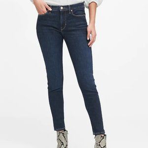 Mid-Rise Dark Wash Skinny Jeans - Banana Republic
